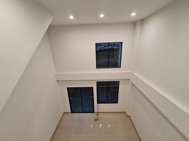 POR2240 ให้เช่าโฮม ออฟฟิศ พรีเมียม เพลส พหลโยธิน-รามอินทรา Premium Place Phaholyothin-Ramintra หลังมุม หน้ากว้าง 5 ม.
