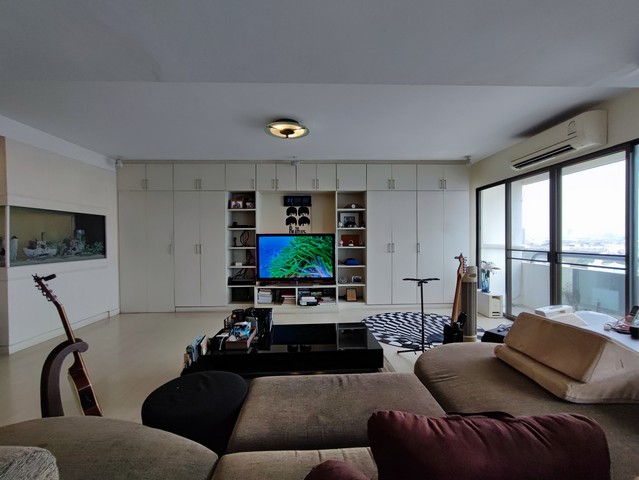 เลอ จาร์ดีน ยังเพลส พหลโยธิน 37  Le Jardin young place ห้องมุม ชั้น 14 พท 150 ตรม 2 นอน 3 น้ำ  บิ้วอินพร้อมอยู่
