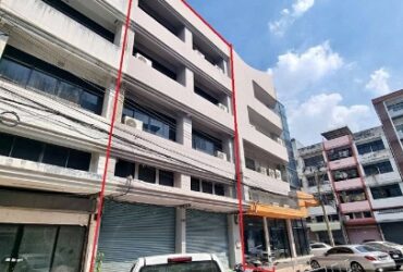 ขายอาคาร4.5ชั้น 2 คูหา พหลโยธิน ใกล้BTSสายหยุด สะพานใหม่ เนื้อที่ 32 ตรว 469 ตรม