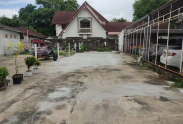 ขายที่ถมและเทปูนแล้วบริเวณถ.จันทน์ 51 แยก 9 เขตยานนาวา กรุงเทพ