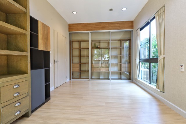 บ้าน – ใหญ่ขนาด 0 ไร่ 0 ngan 93 ตารางวา 3 นอน 4 BR ใกล้กับ – ราคานี้คุ้มมาก กรุงเทพ