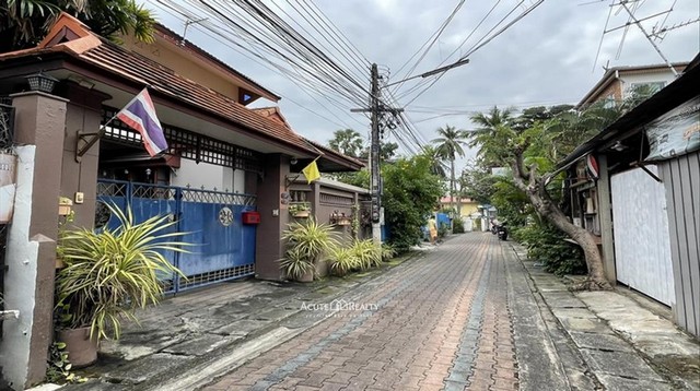 ขายหอพักพร้อมบ้านพัก ในคูเมือง ต.พระสิงห์ จ.เชียงใหม่ 19 ห้องพัก