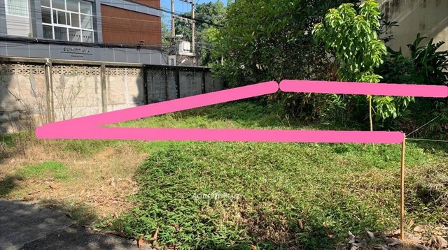 ขายที่ดินใจกลางเมืองเชียงใหม่ คูเมืองด้านใน ใกล้ถนนคนเดินท่าแพ ที่ดิน 52 ตร.ว.