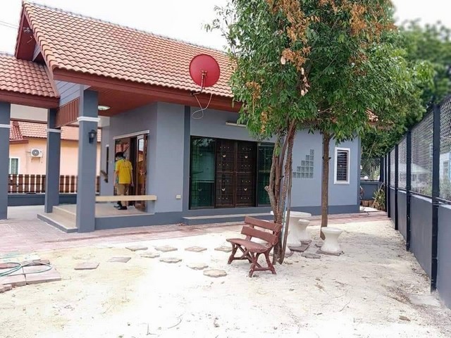 บ้านเดี่ยว ที่ดิน.50 ตารางวา รีโนเวทเรียบร้อยพร้อมอยู่  ทำเลดี สุขุมวิท ตำบลเนินพระ อำเภอเมือง ระยอง