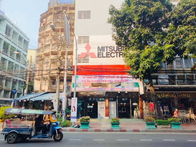 ขายอาคารพาณิชย์ 5.5 ชั้น พร้อมดาดฟ้า 2 คูหา ตีละลุถึงกัน พื้นที่ 33.6 ตรว ใกล้โรงพยาบาลหัวเฉียว ริมถนนบำรุงเมือง