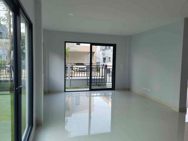 BH2081 ให้เช่าบ้านเดี่ยว 2ชั้น The Centro Bangna 4ห้องนอน 4ห้องน้ำ ย่านเมกะบางนา ถนนบัวนครินทร์