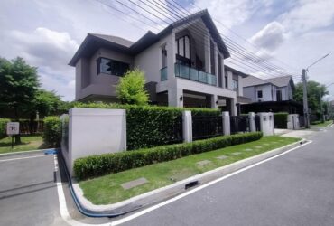ขายบ้านเดี่ยว 2 ชั้นหลังใหญ่ หมู่บ้าน บางกอก บูเลอวาร์ด ซิกเนเจอร์ ราชพฤกษ์  115 ตรว  392 ตรม ขนาด 4 ห้องนอน, 4 ห้องน้ำ จอดรถ 4-5 คัน