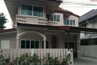 ให้เช่าบ้าน 2ชั้นเนื้อที่ 80วา 6นอน 4น้ำกรุงเทพ-กรีฑา -พระราม 9 มอเตอร์เวย์ ราคาเช่า 40,000 บ/ด