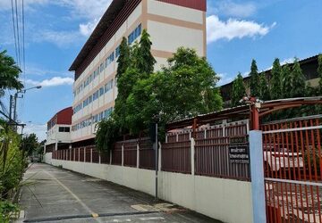 ขายที่ดินพร้อมสิ่งปลูกสร้าง กิจการโรงเรียน วิภาวดีรังสิต 56 กรุงเทพ 2-1-54 ไร่ ทำเลดี เข้าซอยเพียง 200 ม.