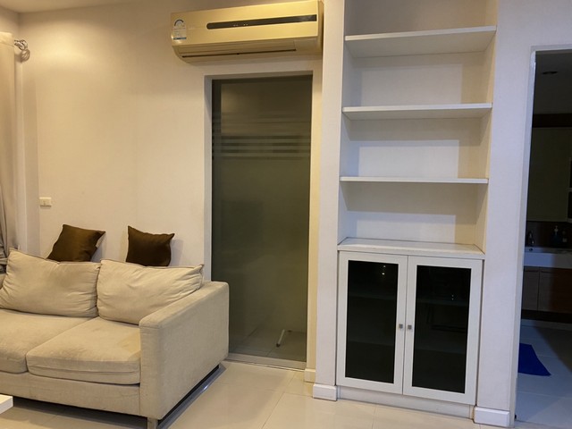 CONDO. คิว เฮ้าส์ คอนโด สาทร Q House Sathorn ขนาด 70 SQ.METER 2 BEDROOM 2 BATHROOM 25000 thb ราคานี้ไม่มีอีกแล้ว ห้องสวย, ราคาดี, พร้อมอยู่