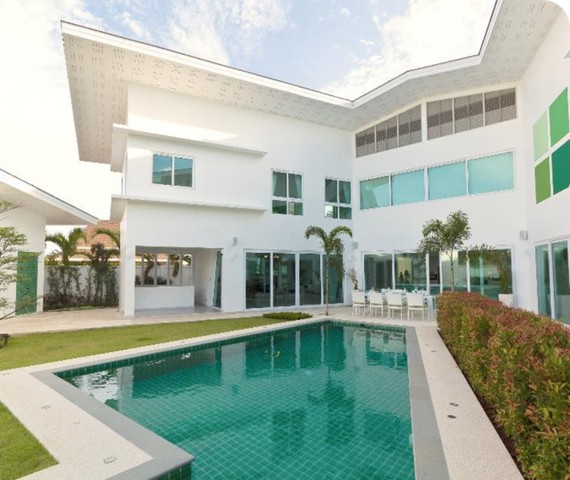 ขายบ้านพลูวิลล่า ในเมืองภูเก็ต ราไวย์ขนาด 253 ตรว มี 5  ห้องนอน 7 ห้องน้ำ  ตกแต่งเรียบร้อยแล้ว