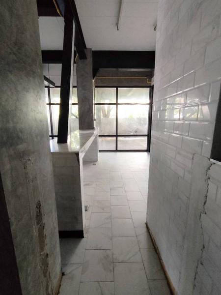 BH2011 ให้เช่าพื้นที่ชั้น1 100 ตร.ม ย่านเพชรบุรี อโศก ติดถนนใหญ่ เหมาะทำคลีนิค สปา ขนส่ง