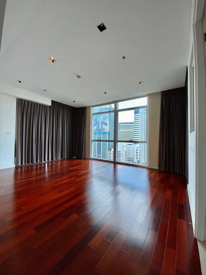 BS563 ขายลักซัวรี่คอนโด แอทธินี เรสซิเด้นซ์ Athenee Residence Luxury condo