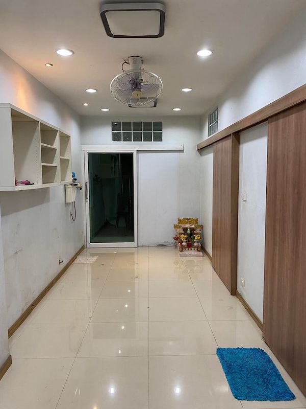 BH1496 ให้เช่าตึกแถว 3ชั้น ซ.แสนสบาย8 ถนนพระราม4 3ห้องนอน 3ห้องน้ำ ใกล้ BTSทองหล่อ 1.15กม