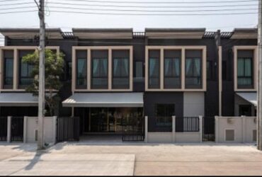 ให้เช่าพรีเมี่ยมทาวน์โฮม 2 ห้องติดกัน Pleno สุขุมวิท – บางนา กม. 7 ตกแต่งสวย เหมาะทำคลินิก ออฟฟิศ