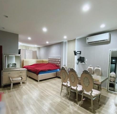 ขายโฮมออฟฟิศ 4 ชั้น เนื้อที่ 32 ตรว.ซอยลาดพร้าว 64 ( แปลงมุม )