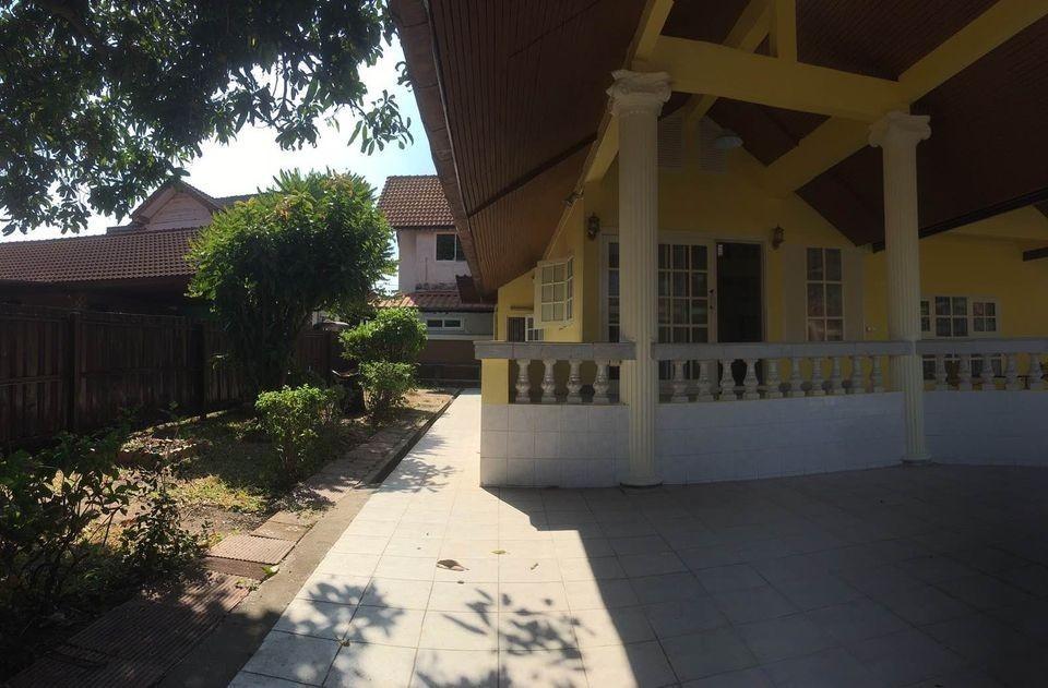 ให้เช่าบ้านเดี่ยว 2 ชั้น ซอยนวมินทร์ 42 ย่านวมินทร์ ( ทะลุซอยลาดพร้าว 101 ได้ )