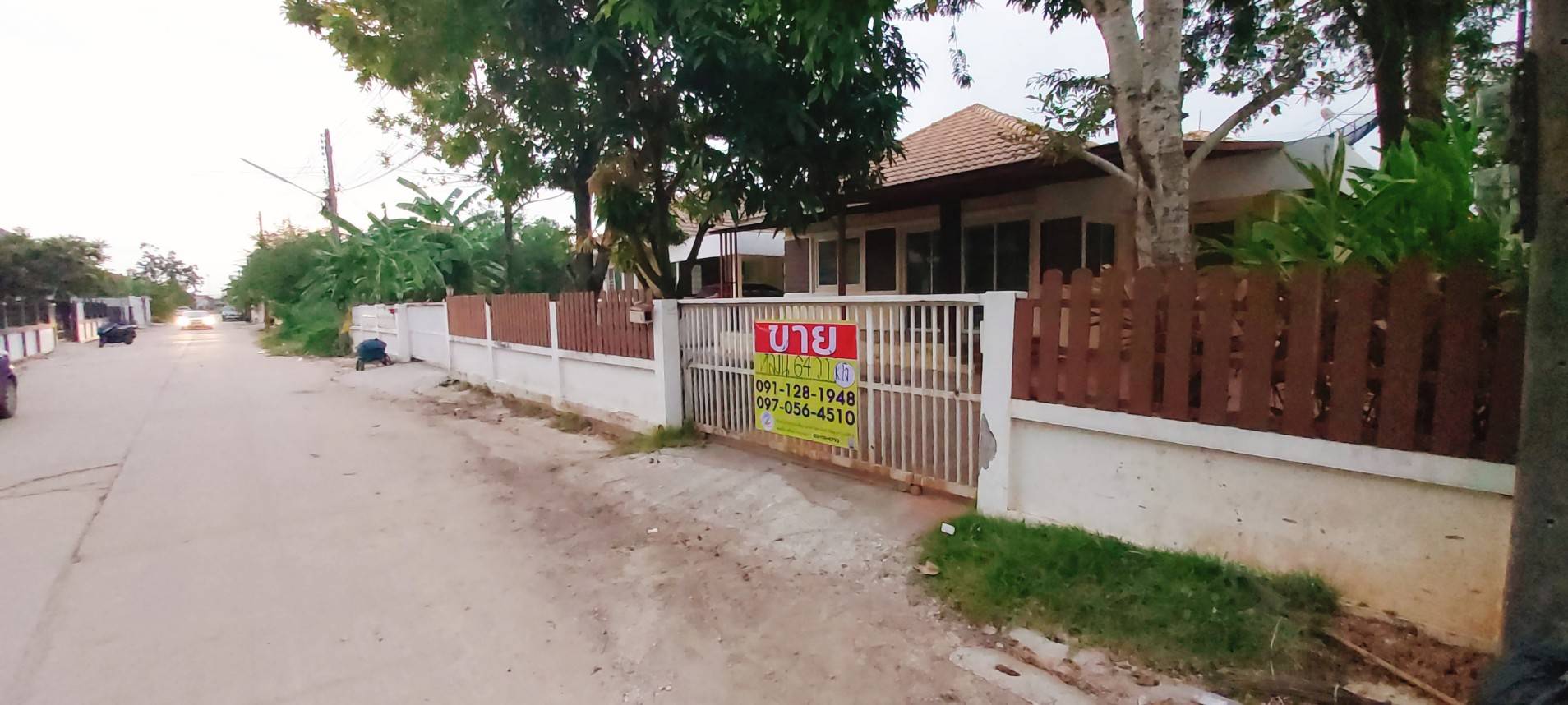 ขายด่วน  บ้านเดี่ยวชั้นเดียว  63.9 ตร.วา ซ.VIP HOME 3 ต.บ้านเป็ด อ.เมือง จ.ขอนแก่น  ZE341