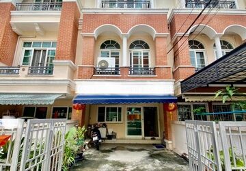 ด่วน ขายทาวน์โฮม 3 ชั้น หมู่บ้าน คาซ่าซิตี้ นวลจันทร์1 พื้นที่ 23. 6 ตรวา 3นอน 4น้ำ 4. 9ล้านบาท