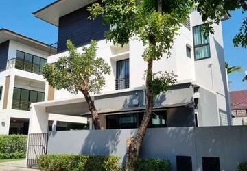 ขายพร้อมผู้เช่าบ้านเดี่ยว 3 ชั้น 310 ตรม. โครงการบ้านลุมพินี สวนหลวง ร.9 ใกล้สวนหลวง ร.9