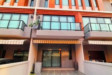ให้เช่าทาวน์โฮม 3 ชั้น 4 ห้องนอน โครงการไอเจ้นท์ พัฒนาการ ซอยพัฒนาการ 99 ซอยอ่อนนุช 70 ทับ 1