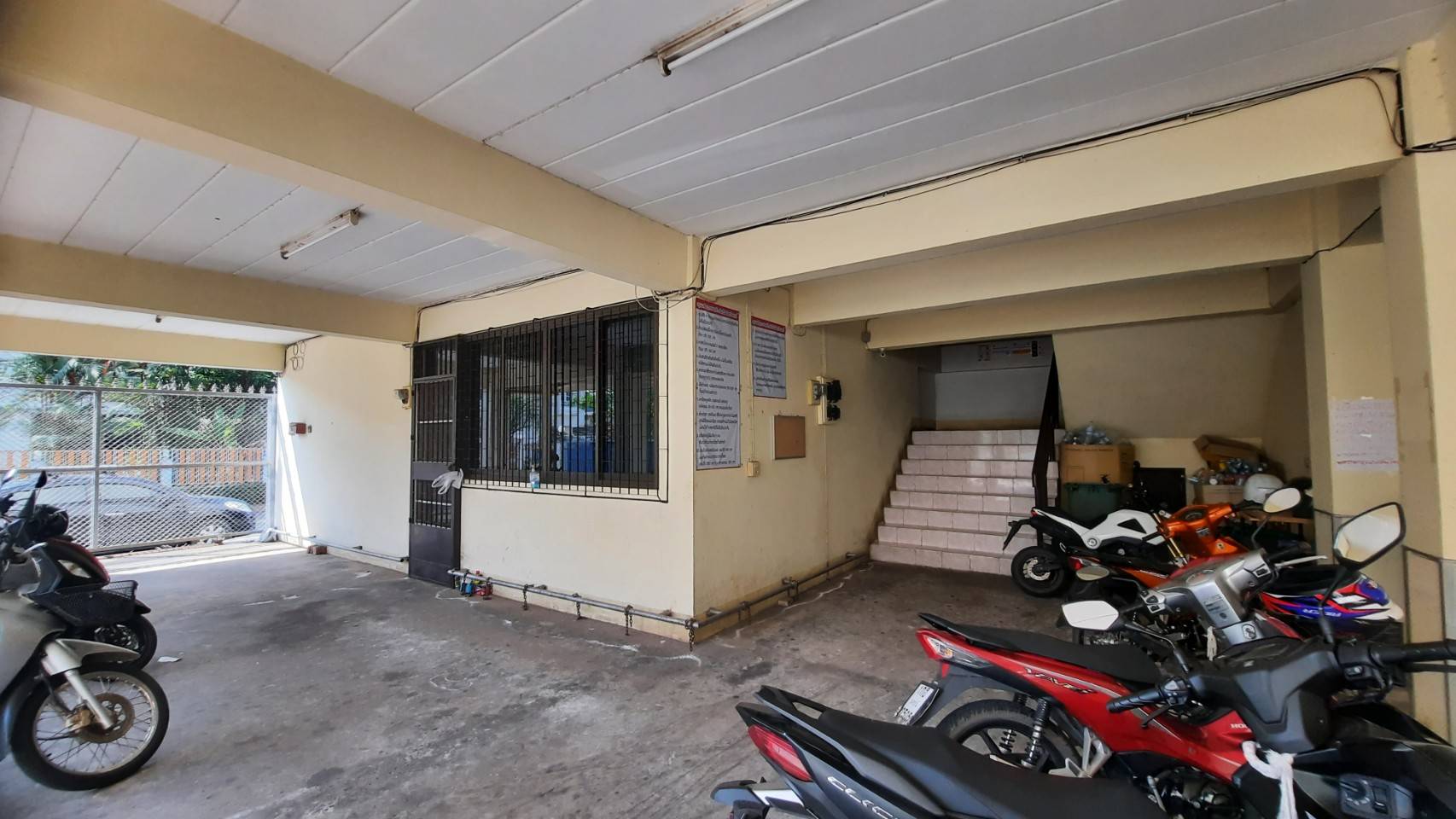 ขายอพาร์ทเม้นท์ 3ชั้น  เนื้อที่ 1งาน 36 ตรว. ใกล้มหาวิทยาลัยราชภัฏอุดรธานี