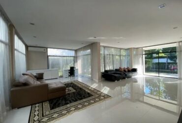 S2265 ให้เช่าบ้านเดี่ยว 2 ชั้น โครงการเดอะแกรนด์ บางนาวงแหวน  พร้อมเฟอร์นิเจอร์ ใกล้เมกาบางนา