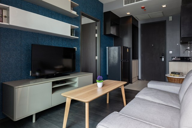 Edge Sukhumvit 23 peaceful beautiful view 32nd floor BTS Asoke