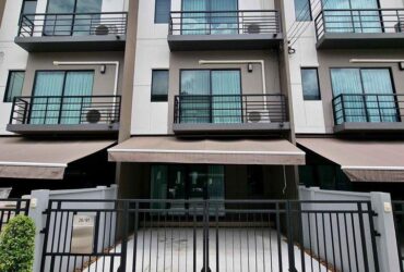 ให้เช่าทาวน์โฮม 3 ชั้น โครงการบ้านกลางเมือง รามอินทรา