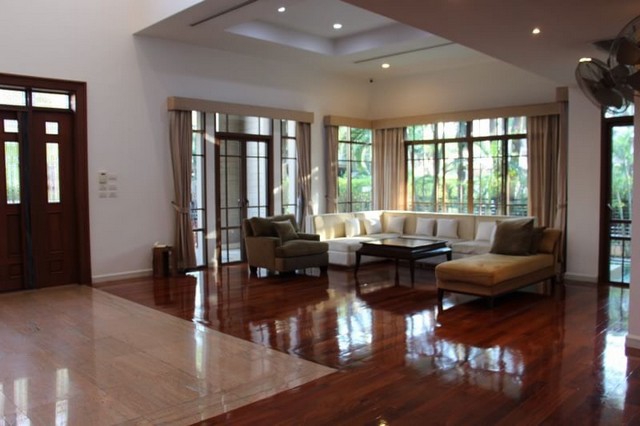 ด่วน ปล่อยเช่า บ้านหรู Baan Sansiri Sukhumvit 67 บ้านสวยพร้อมอยู่ ราคาเพียง 330,000บาท เท่านั้น