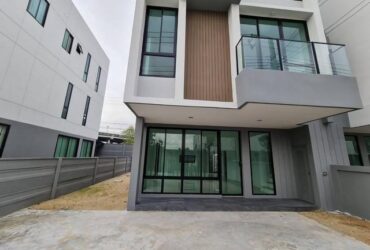 ให้เช่าโฮมออฟฟิศ 3 ชั้น 220 ตรม. นิว โนเบิล คอนเน็กซ์ ดอนเมือง ติดถนนวิภาวดีรังสิต