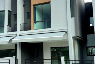 ให้เช่า ทาวน์โฮม 2ชั้น พลีโน่ สุขุมวิท-บางนา 2 Pleno Sukhumvit-Bangna2 บ้านใหม่ หน้าสวน หันทิศตะวันออก