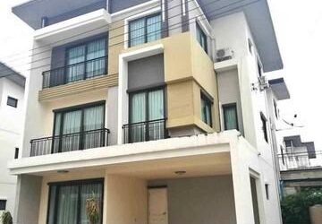 ให้เช่าบ้านเดี่ยว 3 ชั้น 5 ห้องนอน โกลเด้น เพรสทีจ สุขาภิบาล 5 ใกล้เพลินนารีมอลล์ จุดขึ้นลงทางด่วน