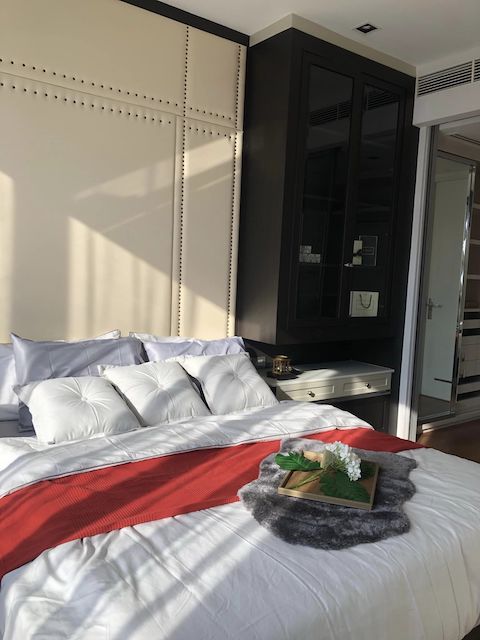 The Bangkok Sathorn spacious private 11th floor BTS Surasak