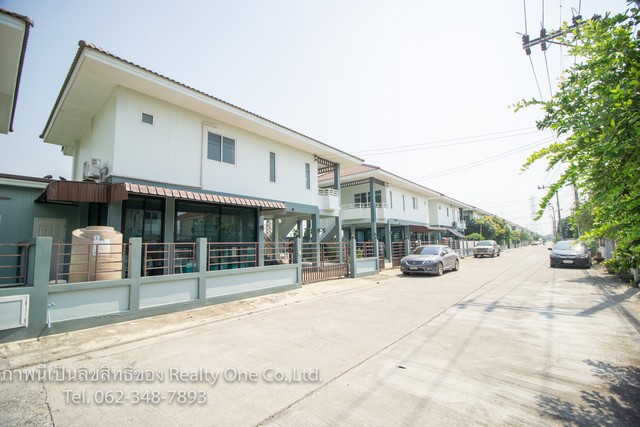 ขาย บ้าน ม.รติรัตน์ ลาดปลาดุก-เลียบคลองตาชม พื้นที่เยอะ  ไทรน้อย นนทบุรี