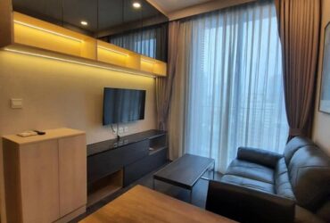 Edge Sukhumvit 23 nice clean private 10th floor BTS Asoke