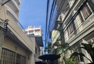 ขายอาคารพาณิชย์ 6 ชั้นย่านเยาวราช-สำเพ็ง ขนาด 32 ตรวา  มีลิฟท์ ด่วน