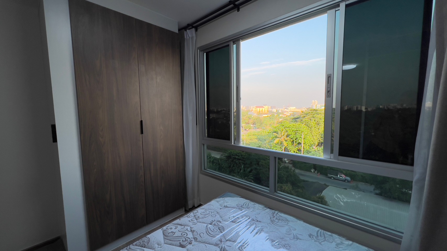 ขายคอนโด ดีคอนโด ธาร จรัญฯ (Dcondo Tann)คอนโดสไตล์รีสอร์ท โดย แสนสิริ (เจ้าของขายเอง)
