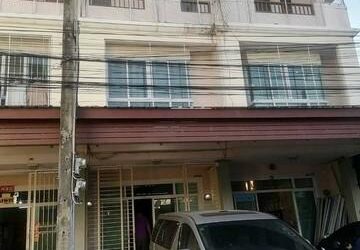 ให้เช่าทาวน์โฮม 3ชั้น ซอยลาดพร้าว31 เหมาะอยู่อาศัย หรือทำออฟฟิศ