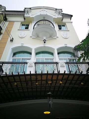ให้เช่าทาวน์โฮม 3 ชั้น หมู่บ้านเดอะเมทโทร พระราม 9 พร้อมเฟอร์นิเจอร์