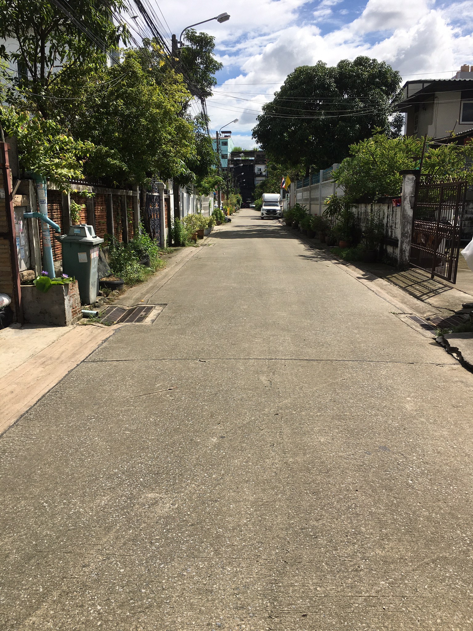 ขายด่วนบ้านเดี่ยว 2 ชั้น 60 ตร.วา  ทุ่งเศรษฐีซ.16  ประเวศ     ZT133