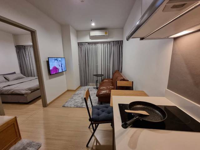 Whizdom Connect safe livable clean 8th floor BTS Punnawithi