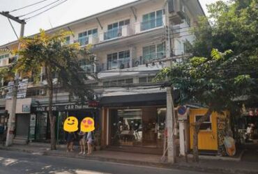 ขายอาคารพาณิชย์ หลังมุม ค้าขายได้ตลอดปี!! ติดถนนราชดำเนิน ใจกลางถนนคนเดินวันอาทิตย์ (Walking Street) ทะลุถนนท่าแพ ทำเลทองเชียงใหม่