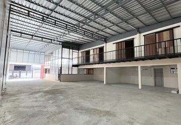 BS1068ให้เช่าโกดัง 2 ชั้น พร้อมออฟฟิศในตัว พื้นที่ 470 ตรม.ย่านรัชดา ใกล้โลตัสฟอร์จูน เหมาะทำคลังสินค้า