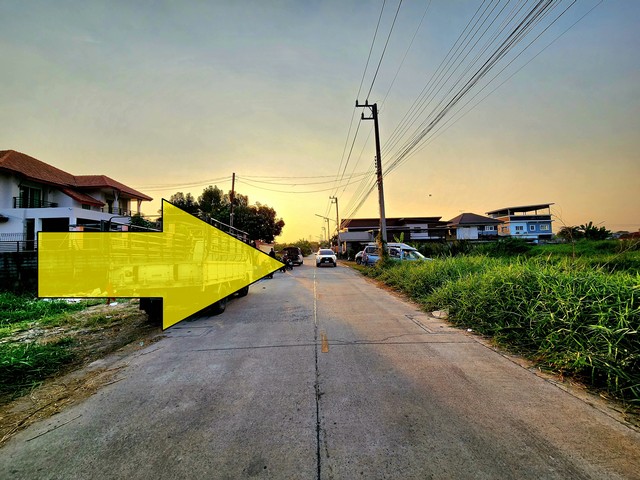 ขายที่ดิน คลอง4 (สุสวาท) ธัญบุรี-ลำลูกกา 100 ตรว   เหมาะทำโกดัง ปลูกบ้าน  หรือซื้อไว้เก็งกำไรในอนาคตได้ค่ะ