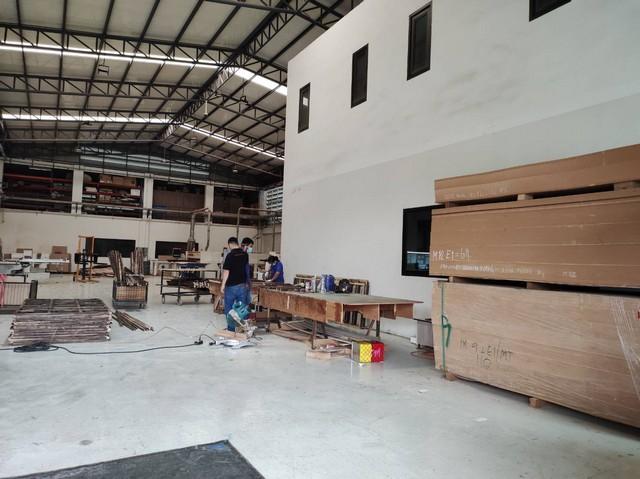 ขายโรงงานเฟอร์นิเจอร์ คุ้มเกล้า เขตลาดกระบัง ใกล้สนามบินสุวรรณภูมิ ( พร้อมใบรง.2 )