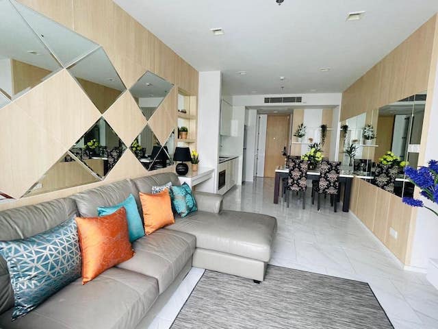Hyde Sukhumvit 11 spacious private peaceful 9th floor BTS Nana