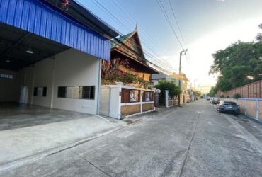 ให้เช่าโกดัง 200 ตรม ซอยนวลจันทร์ 27 ไฟ 3 เฟส ใกล้เลียบด่วนเอกมัย-รามอินทรา