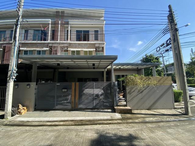 ขายทาวน์โฮม 3 ชั้นหลังมุม 42 ตรว 4 ห้องนอน โครงการวิลเลต ซิตี้ พัฒนาการ 38