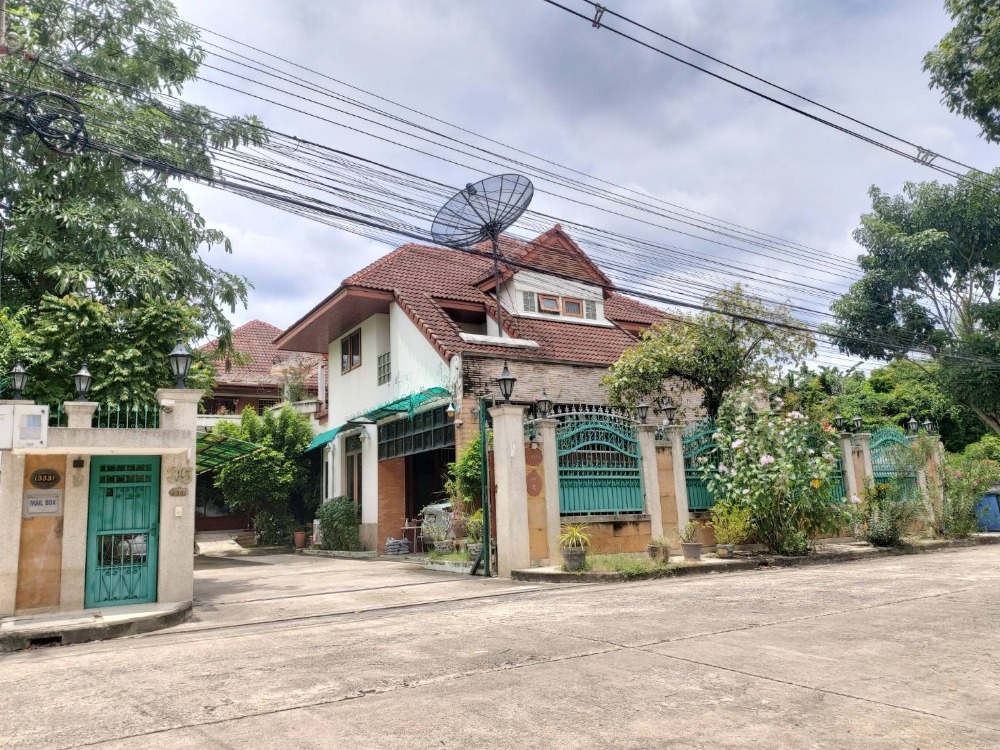 ขายบ้านเดี่ยว2ชั้น หมู่บ้านร่มรื่น เจ้าของทำธุรกิจอสังหาริมทรัพย์ ทำการก่อสร้างเองอย่างดีใช้วัสดุคุณภาพทั้งหมด